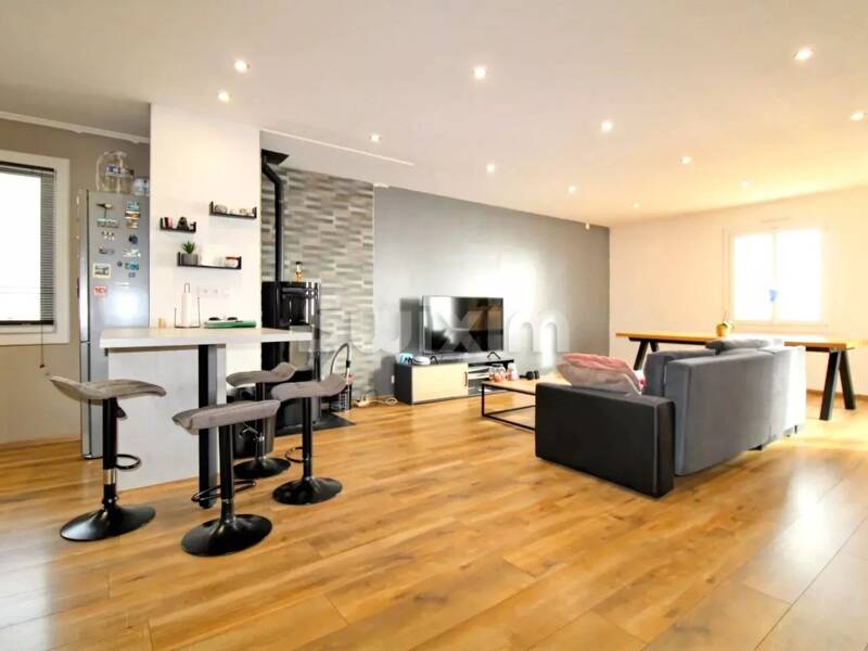 Maison à vendre, 92m², LA RIXOUSE