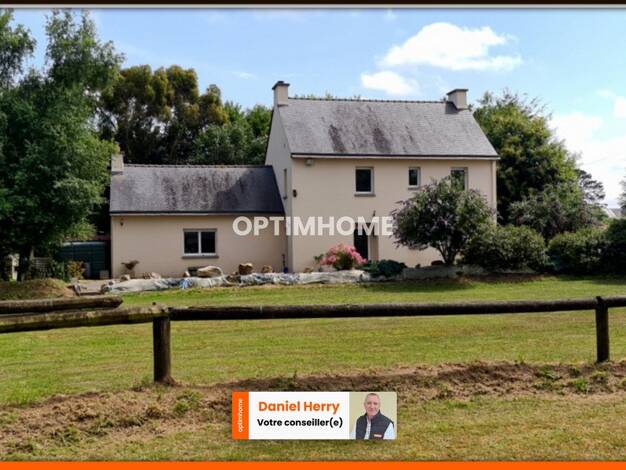 Maison à vendre 383 000 € 8 pièces 5 chambres 160 m² 54 317 m² de terrain Landivisiau 29400