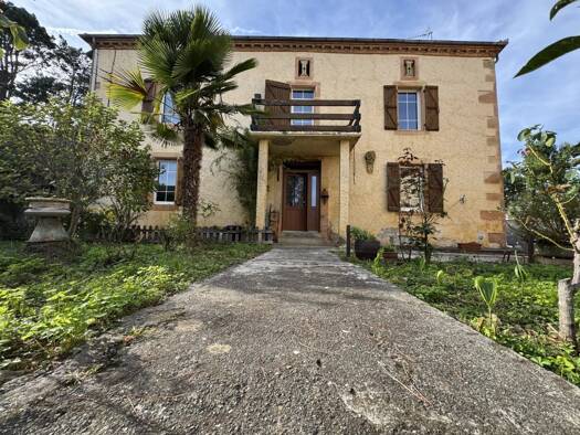 Maison à vendre 138 000 € 5 pièces 3 chambres 147,4 m² 2 040 m² de terrain Boulogne-sur-Gesse 31350