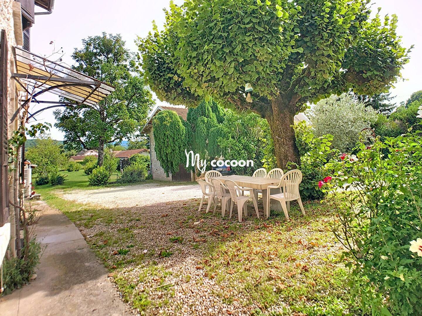 Maison à vendre, 204m², NEUVILLE SUR AIN