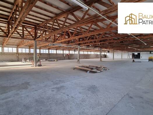 Entrepôt à louer 3 000 € 1 800 m² d'espace de stockage Gondreville 45490