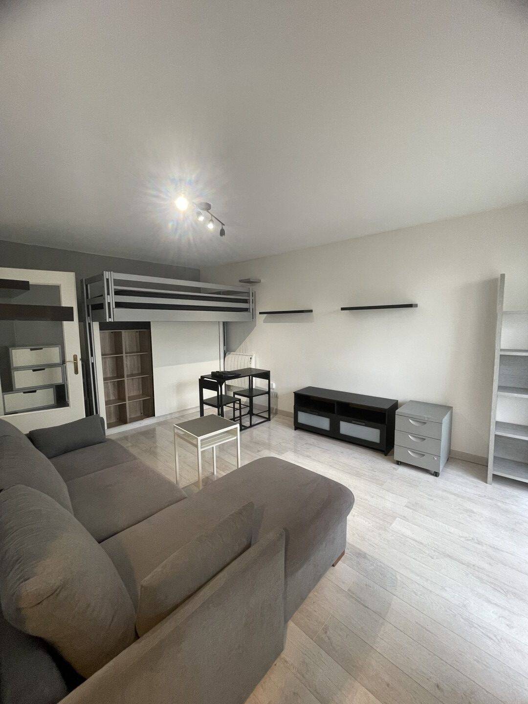 Maison à louer, 28m², OZOIR LA FERRIERE