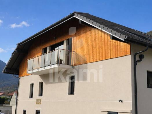 Duplex à vendre 599 000 € 4 pièces 3 chambres 97,7 m² Étage 2/2 Lathuile 74210