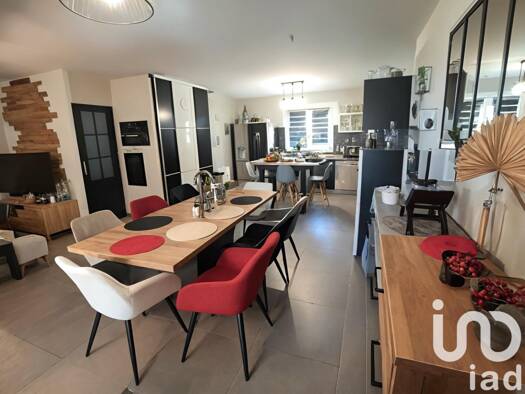 Maison à vendre 262 000 € 5 pièces 3 chambres 109 m² 722 m² de terrain Morangis 51530