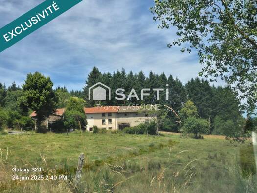 Maison à vendre 97 000 € 5 pièces 4 chambres 105 m² 1 697 m² de terrain Saint-Ferréol-des-Côtes 63600