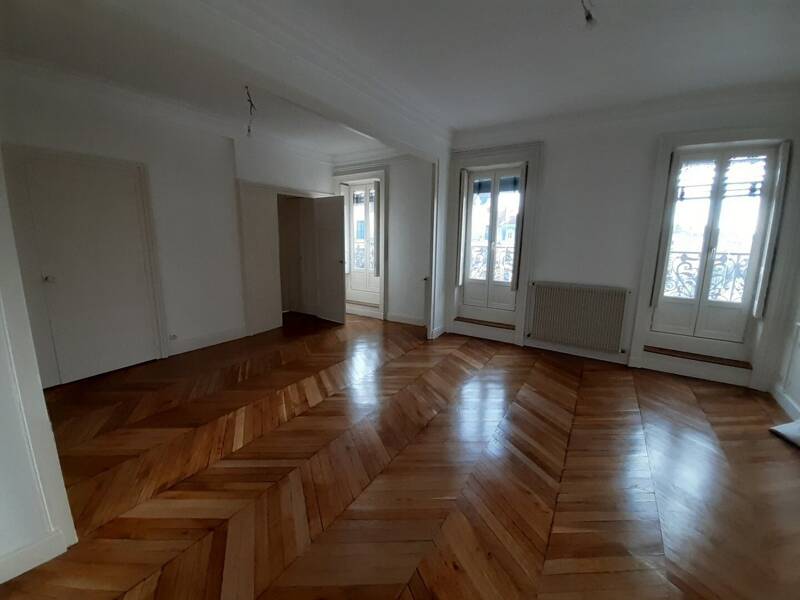 Maison à louer, 82m², LYON 1ER