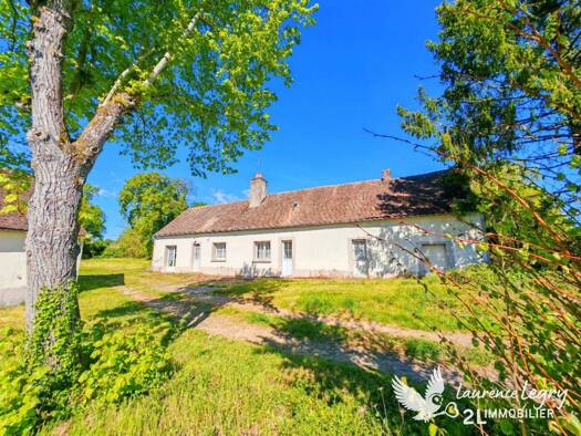 Maison à vendre 183 000 € 4 pièces 2 chambres 104 m² 3 341 m² de terrain Yvré-l'Évêque 72530