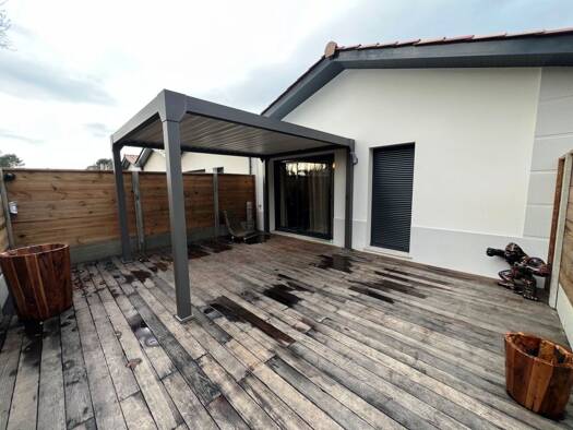Maison de plain-pied à vendre 370 500 € 3 pièces 2 chambres 52,8 m² Chante Cigale Gujan-Mestras 33470