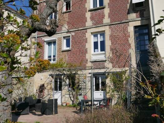 Maison de ville à vendre 280 000 € 7 pièces 5 chambres 150 m² 315 m² de terrain Montataire 60160