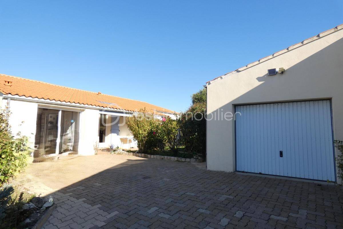 Maison à vendre, 140m², L'HOUMEAU