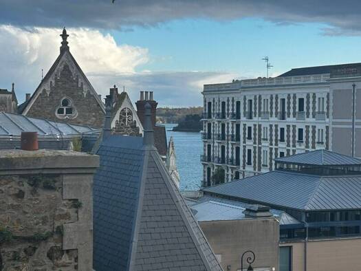 Appartement à vendre - Première occupation 227 900 € 2 pièces 1 chambre 45,5 m² Étage 4/4 Centre Ville Dinard 35800
