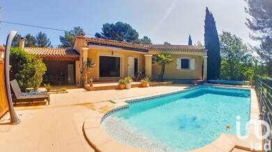 Maison de plain-pied à vendre 420 000 € 3 pièces 2 chambres 85 m² 1 179 m² de terrain Fox-Amphoux 83670