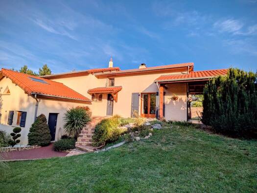 Villa à vendre 675 000 € 7 pièces 5 chambres 201 m² 753 m² de terrain Irigny 69540