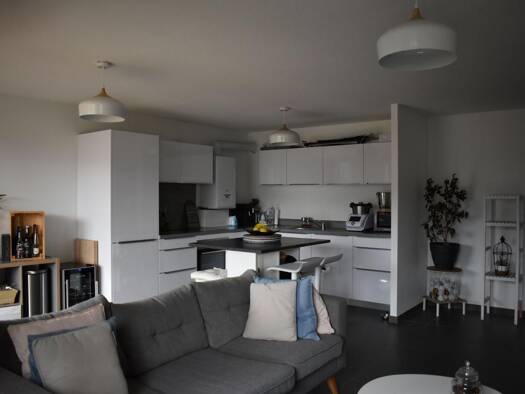 Appartement à louer 851 € 3 pièces 2 chambres 69 m² 2ème étage Ouest La Ravoire 73490