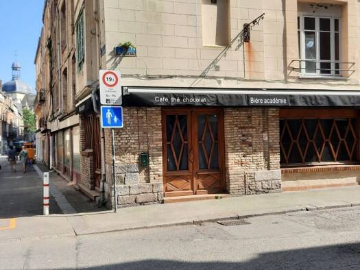 Bar / Café à vendre Fonds de commerce 107 000 € 100 m² d'espace de restauration Front de Mer-Plage de Dieppe Dieppe 76200