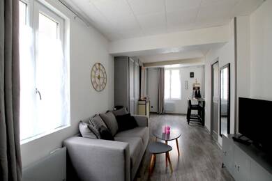 Appartement à louer 567 € 1 pièce 30 m² Étage 1/2 Haute Ville-Basse Ville Chartres 28000