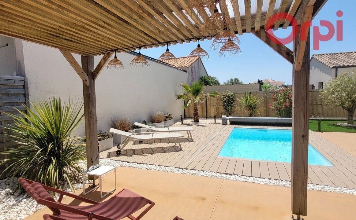 Maison à vendre, 97m², TALMONT SAINT HILAIRE