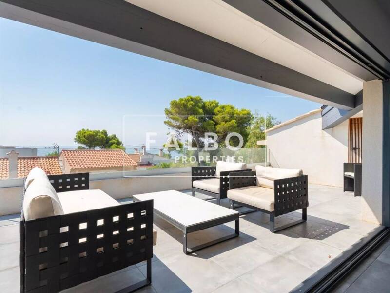 Maison à vendre, 214m², CARRY LE ROUET