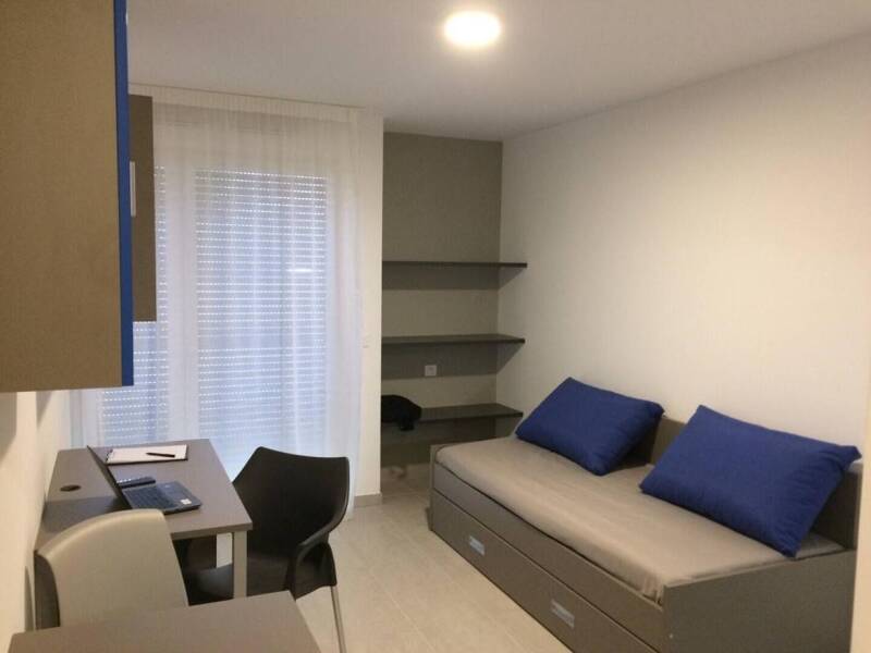 Maison à louer, 30m², MARSEILLE 5E