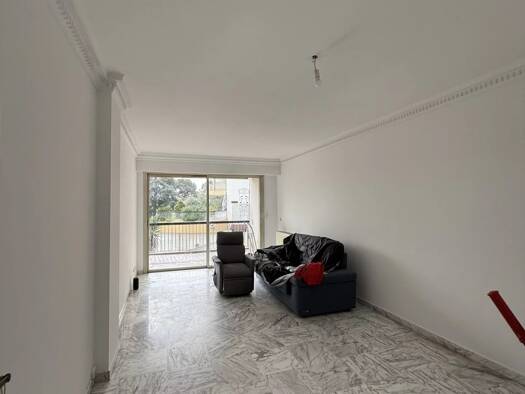 Appartement à louer 1 040 € 2 pièces 1 chambre 63,3 m² 1er étage Saint Pancrace Nice 06100