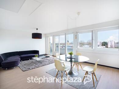 Appartement à vendre 120 000 € 3 pièces 2 chambres 81 m² Dernier étage, Étage 4/4 Macon 71000