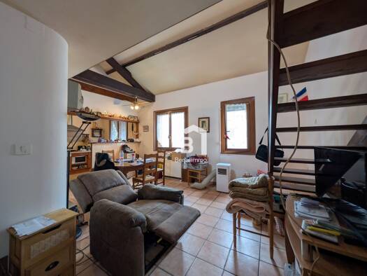 Appartement à vendre 155 000 € 4 pièces 2 chambres 72,6 m² RDC Bourgoin-Jallieu 38300