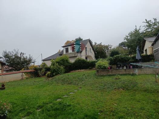 Maison à vendre 288 750 € 8 pièces 6 chambres 145 m² 715 m² de terrain Évreux 27000