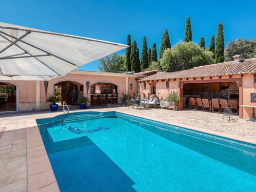 Villa à vendre 1 290 000 € 10 pièces 6 chambres 319 m² 4 000 m² de terrain Bormes-les-Mimosas 83230