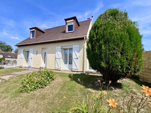 Maison de ville à vendre 315 000 € 6 pièces 4 chambres 126 m² 660 m² de terrain Centre Ville Senlis 60300