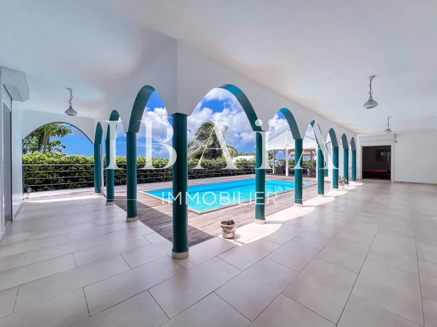 Maison à vendre, 2400m², SAINTE ANNE