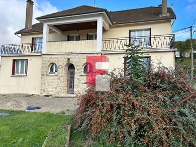 Ferme à vendre 169 900 € 9 pièces 7 chambres 260 m² 1 690 m² de terrain Noe les Mallets 10360