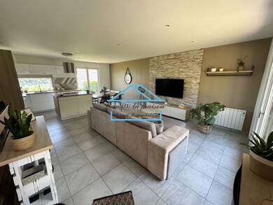 Maison de plain-pied à vendre 269 000 € 6 pièces 3 chambres 95 m² 390 m² de terrain Montivilliers 76290
