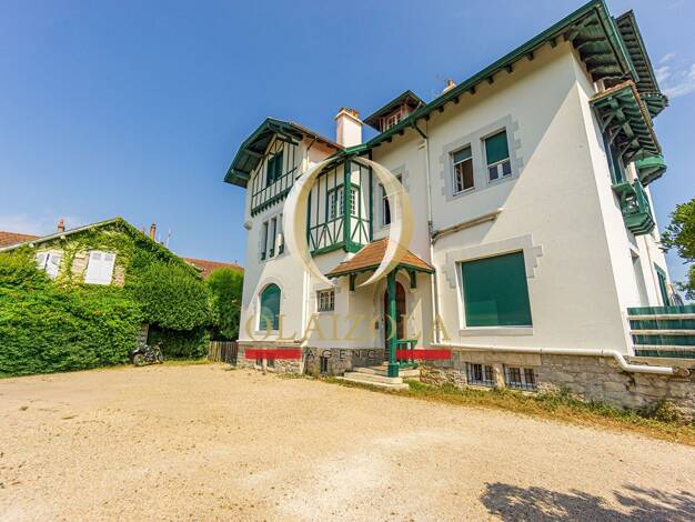Appartement à vendre 129 600 € 1 pièce 21 m² Étage 1/2 République-Beau Rivage Biarritz 64200