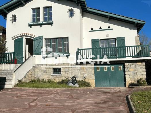 Maison à louer 1 700 € 5 pièces 3 chambres 193 m² Bourg Kechiloa Urrugne 64122