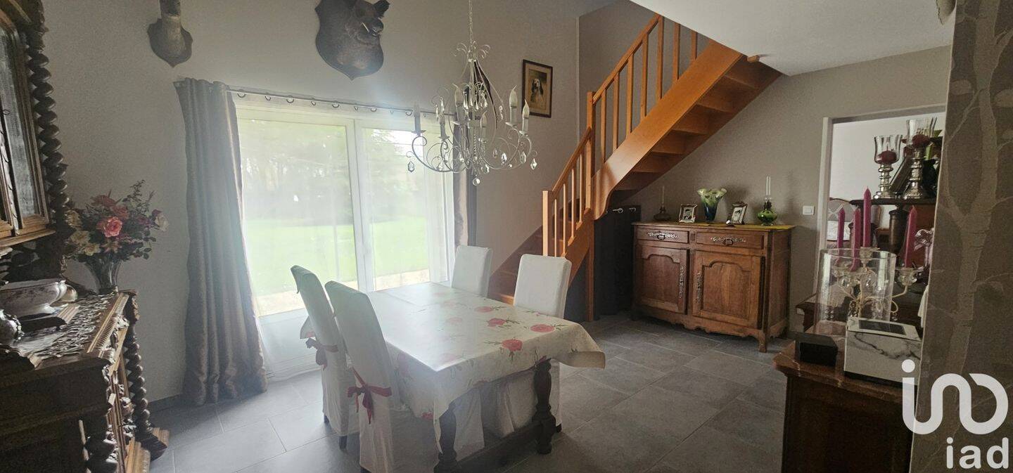 Maison à vendre, 211m², NIEUL LES SAINTES