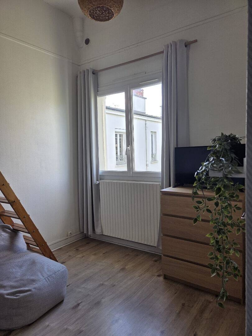 Maison à louer, 14m², COURBEVOIE