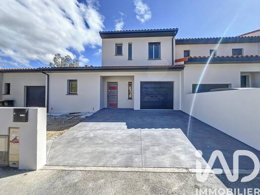 Maison à vendre 315 000 € 4 pièces 3 chambres 104 m² 208 m² de terrain Ponteilla 66300