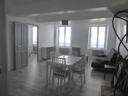 Appartement à louer 520 € 2 pièces 1 chambre 56 m² 2ème étage Centre Ville-La Baume-Le Gand Sisteron 04200