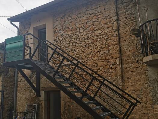 Appartement à louer 373 € 2 pièces 1 chambre 48,3 m² 1er étage Douvres 01500