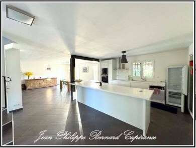 Maison à vendre 498 000 € 5 pièces 4 chambres 149 m² 1 000 m² de terrain Calvisson 30420