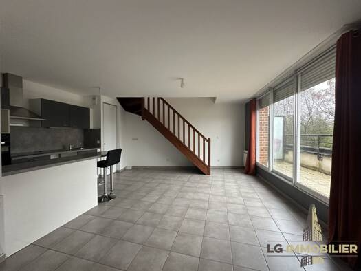 Duplex à louer 950 € 3 pièces 2 chambres 71,8 m² RDC Pont-de-Metz 80480
