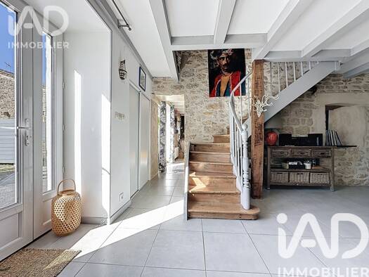 Maison à vendre 228 000 € 6 pièces 4 chambres 160 m² 134 m² de terrain Saint-Pierre-La-Noue 17700