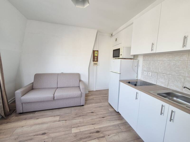 Maison à louer, 15m², PARIS 18E