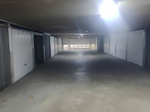Parking à louer 100 € 14 m² Évry-Courcouronnes 91000