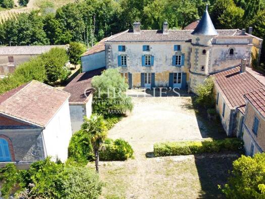 Vignoble à vendre 1 100 000 € 900 m² 300 773 m² de terrain Saint-Ciers-de-Canesse 33710