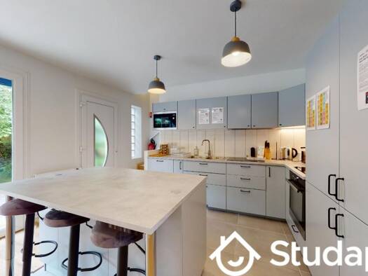 Colocation à louer 996 € 1 pièce 3 chambres 17 m² RDC Parcs Romainville 93230