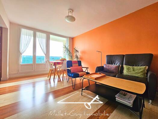 Appartement à vendre 105 000 € 3 pièces 2 chambres 73 m² Étage 8/9 Limoges 87000