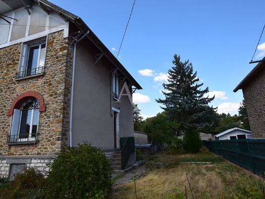 Maison à vendre 141 000 € 3 pièces 2 chambres 56,89 m² 525 m² de terrain Peripherie Nangis 77370