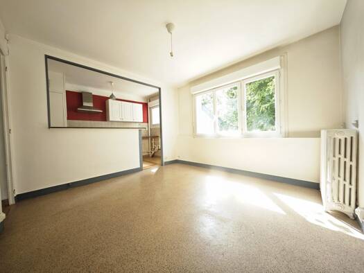 Appartement à vendre 123 050 € 2 pièces 1 chambre 36,2 m² RDC La Fuye Velpeau Tours 37000