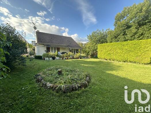 Maison de plain-pied à vendre 179 000 € 4 pièces 2 chambres 73 m² 1 120 m² de terrain Gouaix 77114